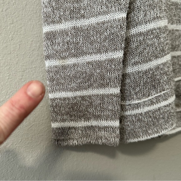 Maurices Gray & White Striped Lightweight V-Neck Hooded Sweatshirt Size Large - Picture 5 of 12